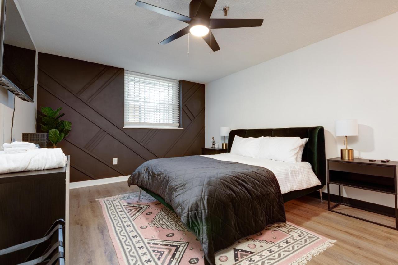 Entire Condo In Downtown Winston 외부 사진