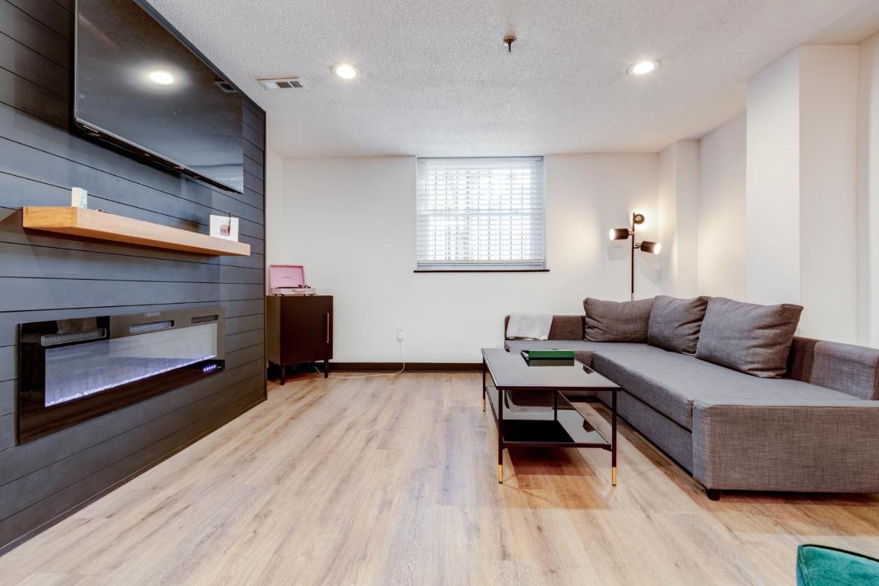 Entire Condo In Downtown Winston 외부 사진
